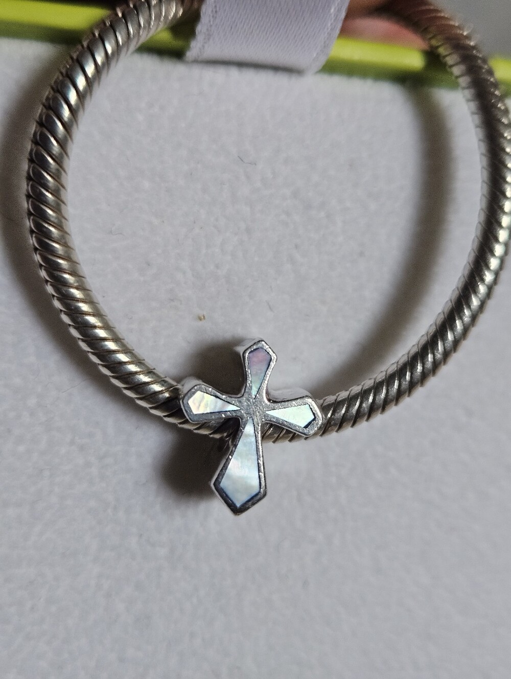 Chamilia Cross Sterling Silver & Morther Of Pearl Charm ✨️